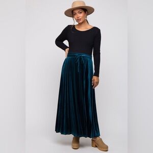 Pinkblush velvet velour maxi skirt nwot